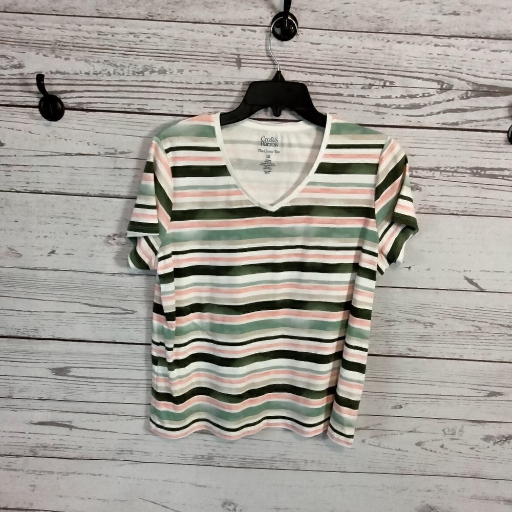 New Without tags. "Croft & Barrow" woman's shirt 🎽